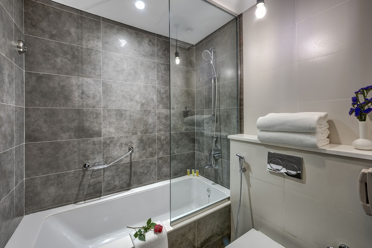 Bathroom 2, Al Khoory Urban Hotel, Dubai