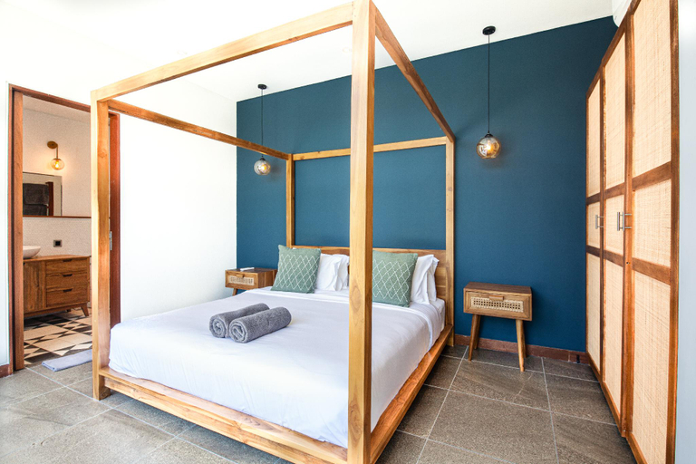 Bedroom 2, New 5BR Villa, Enclosed Lounge, Canggu Oasis, Badung