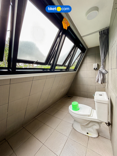 Bathroom 21