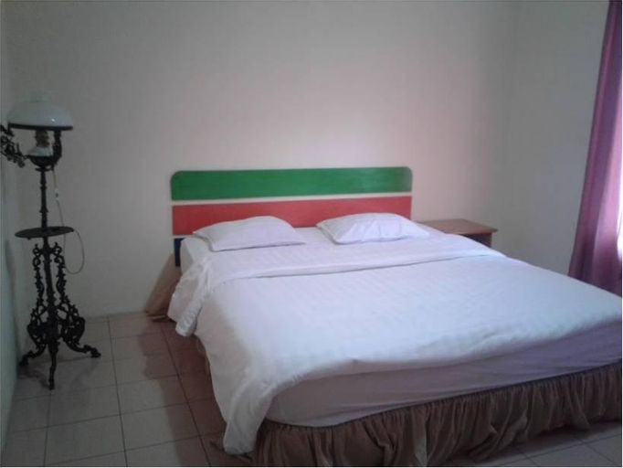 Bedroom 12