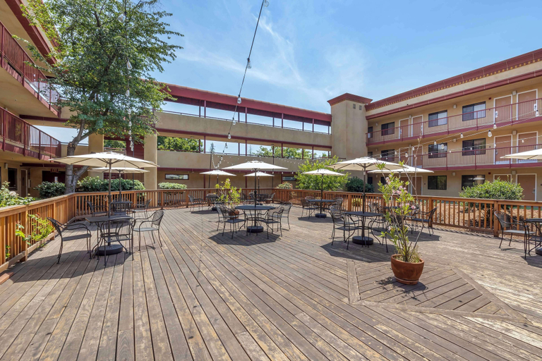 Exterior & Views 2, Best Western Plus Orchid Hotel & Suites, Placer