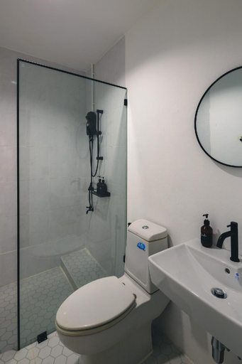 Bathroom 2