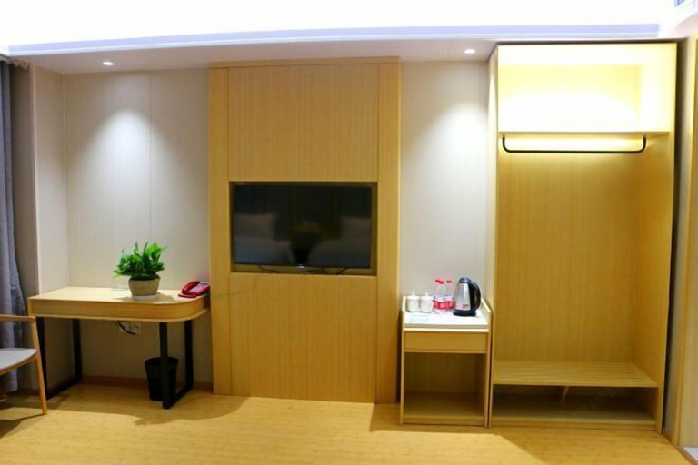 Others 3, Huatian Hotel, Ili Kazakh