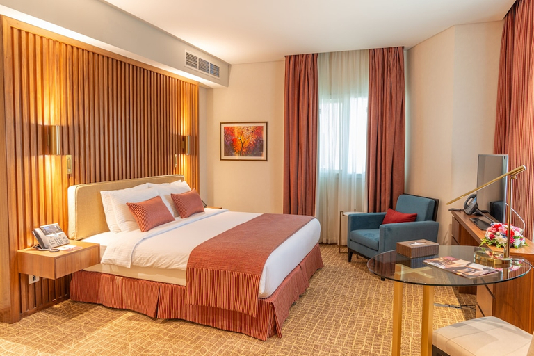 Bedroom 3, Century Hotel Doha, Doha