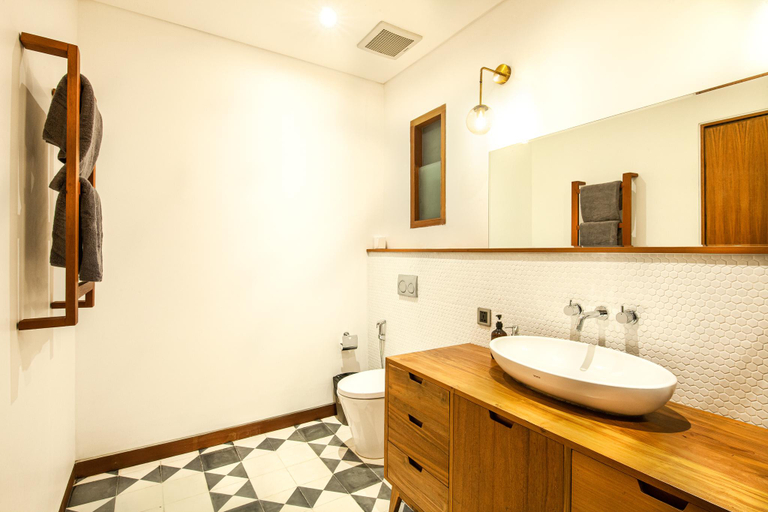 Bathroom 3, Bodhisatva, Badung