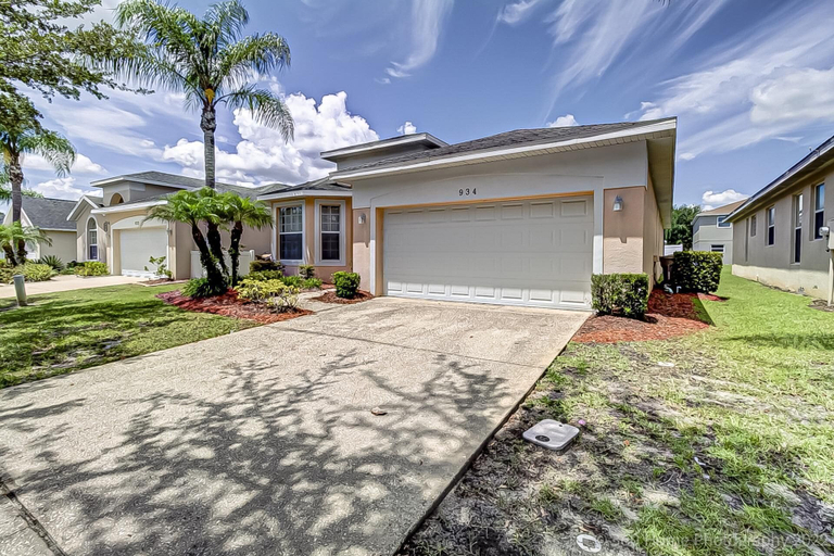 Exterior & Views 2, Gated Community, Private Pool and Game Room Near Disney!!!, Osceola