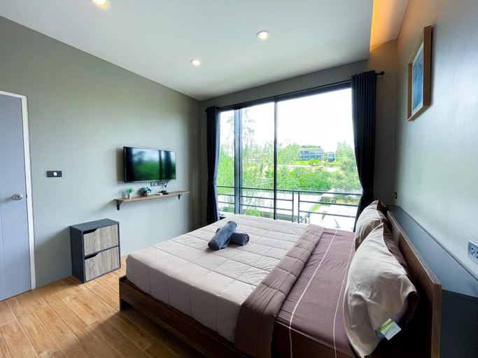 Bedroom 24