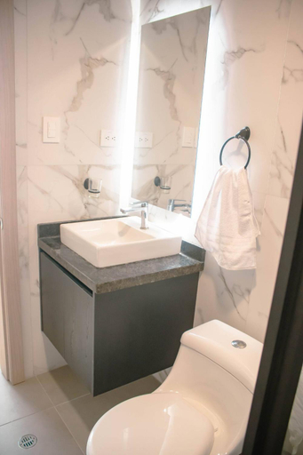 Bathroom 5, Hotel Amazonas Suite , habitacion sencilla, Lago Agrio