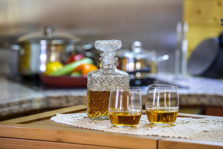 Food & Drinks 5, Ricky Chalet Near Troodos