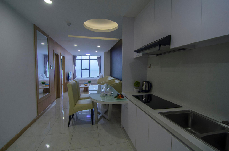 Dining Room 8