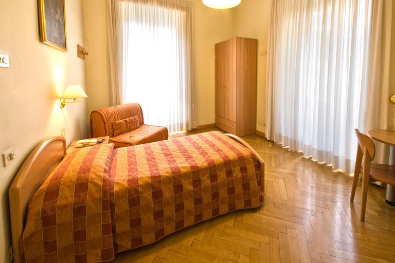 Bedroom 2, Gastehaus Deutscher Orden, Rome