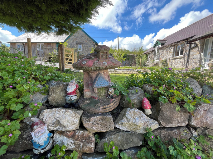 Exterior & Views 2, Coombeshead Farm, Devon
