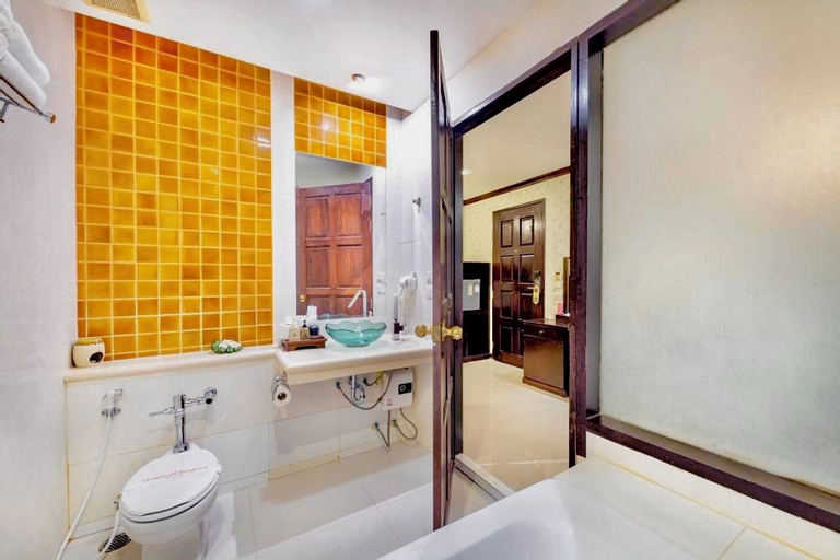 Bathroom 4