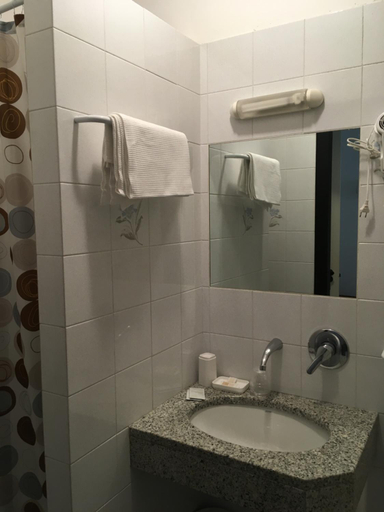 Bathroom 4, Hotel Rosita, Savona