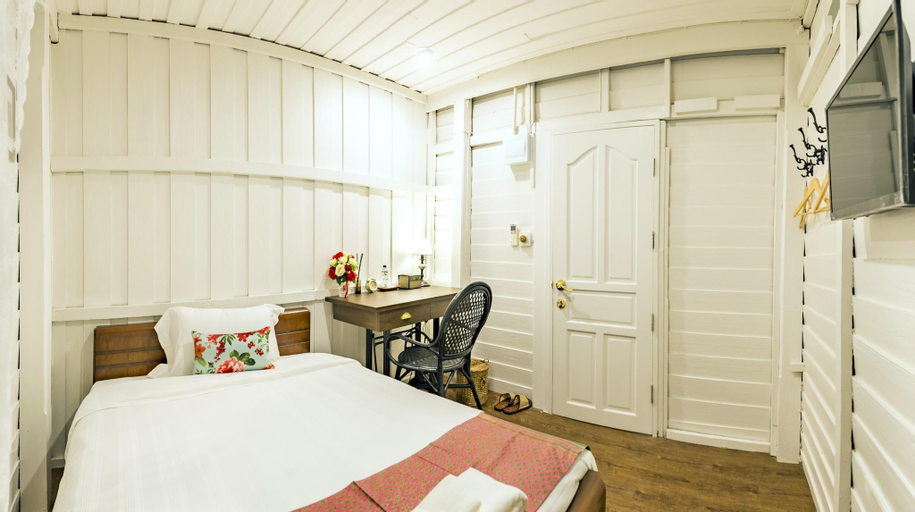 Bedroom 6