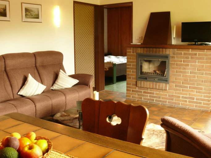 Living area 2, 2 Siefertshof Comfortable Holiday Residence, Odenwaldkreis