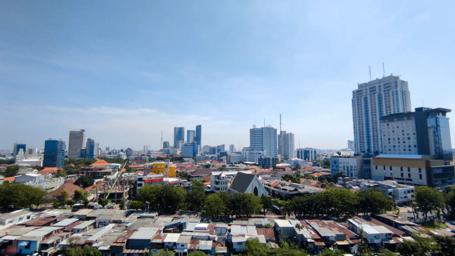 Exterior & Views, Apartment 3BR with River View in City Center at Sumatra36 Surabaya By Travelio, Surabaya