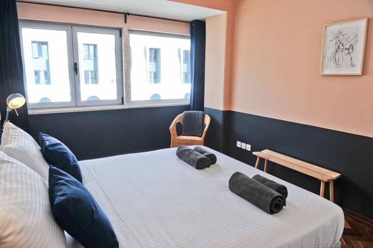 Room 4, Lisbon Martini Nest by Misha s Place 6A, Lisbon