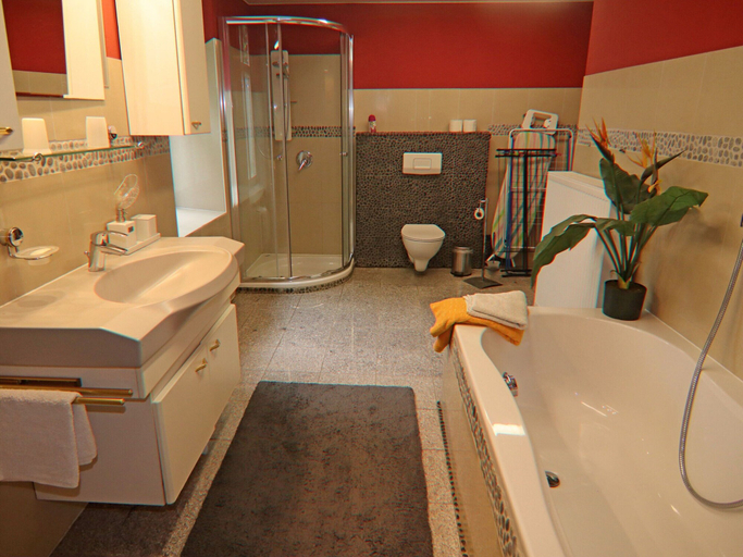 Bathroom 3, Alt Krassow Lakeside Retreat, Rostock