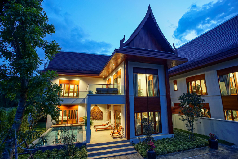 Exterior 8
