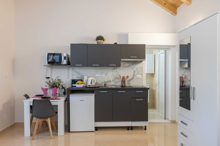 Others 5, Apartments Roza Vardari, Župa Dubrovačka