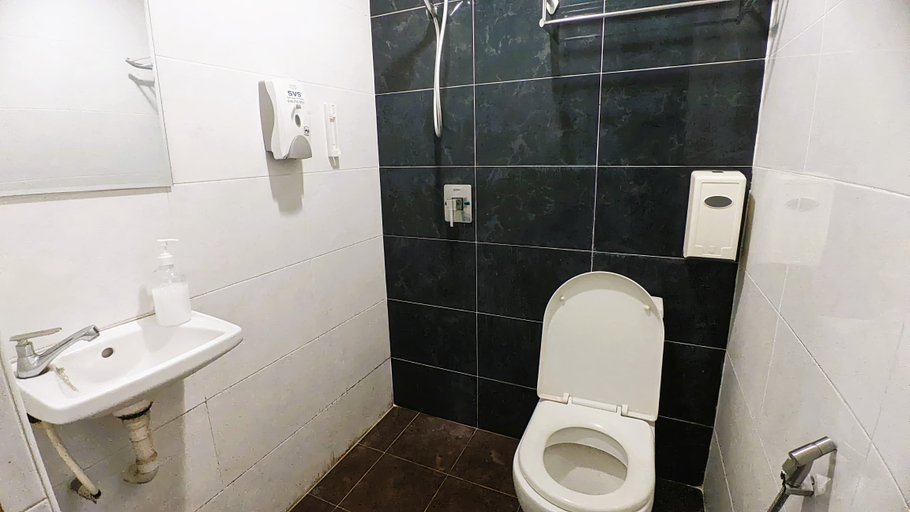 Bathroom 3, RG Hotel, Batu Pahat