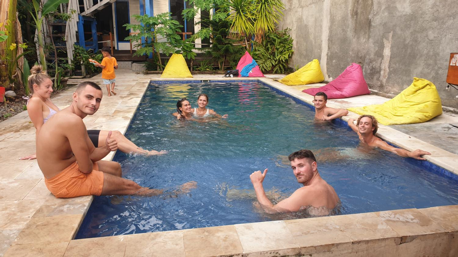 Swimming Pool 2