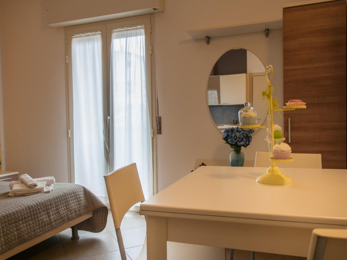 Others 5, Residence Art, Rimini