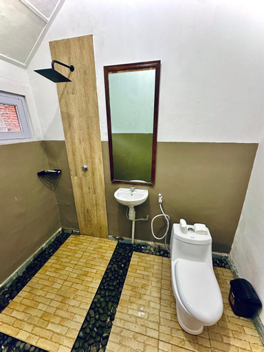 Bathroom 7
