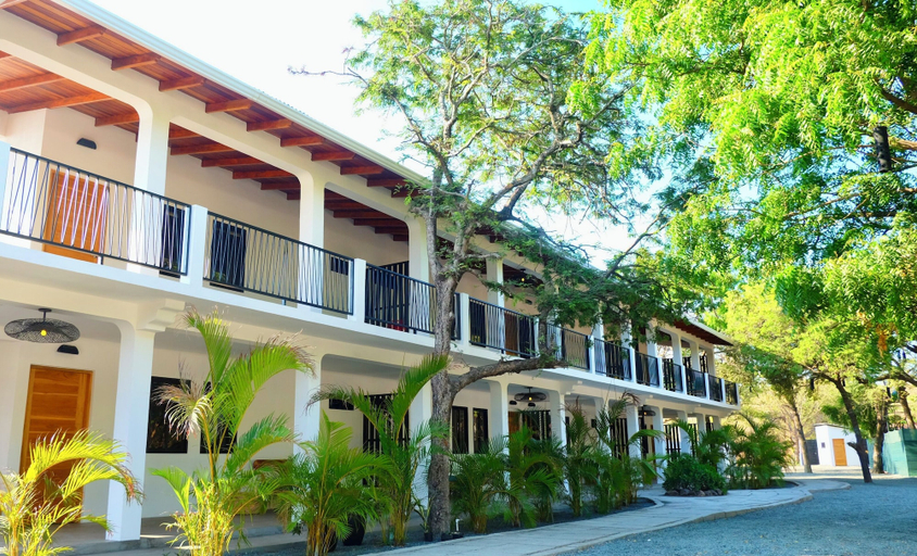 Exterior & Views 2, Hotel Kraken, Tola