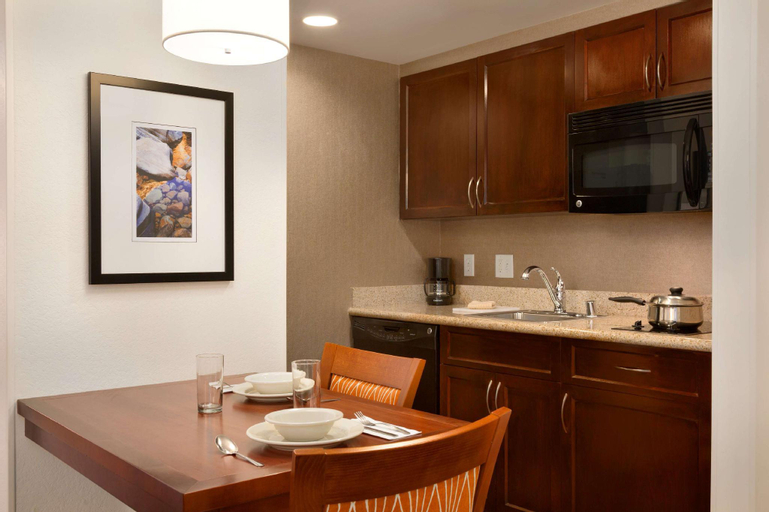 Dining Room 4