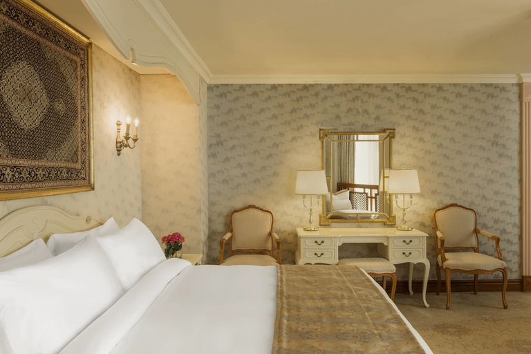 Bedroom 3, Sheraton Kuwait A Luxury Collection Hotel Kuwait City, Kuwait City