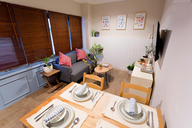 Dining Room 7