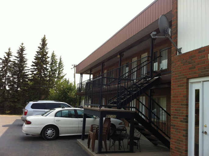 Others 5, Rest Easy Motel, Division No. 5