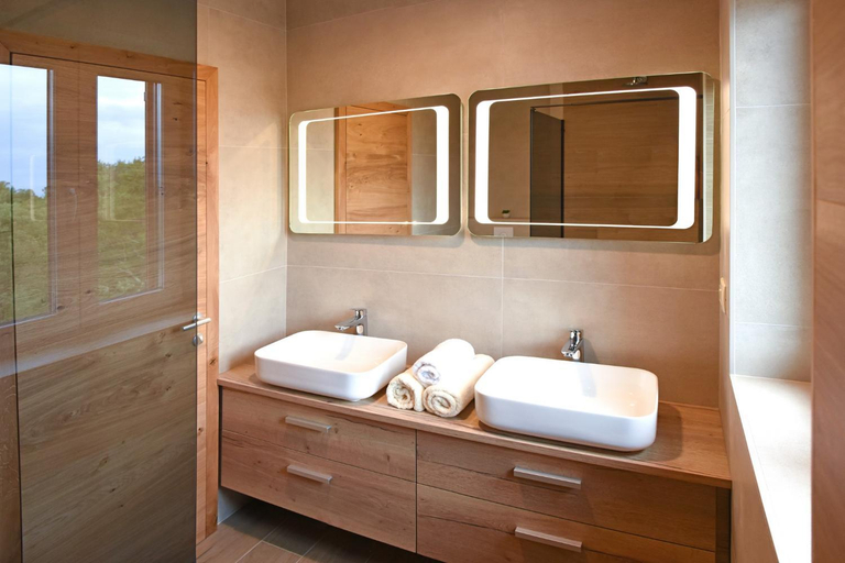 Bathroom 3, Villa Julija, Dobrinj