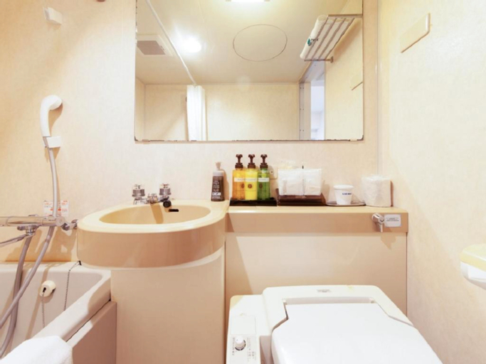 Bedroom 5, HOTEL LiVEMAX BUDGET SHIMBASHI, Minato
