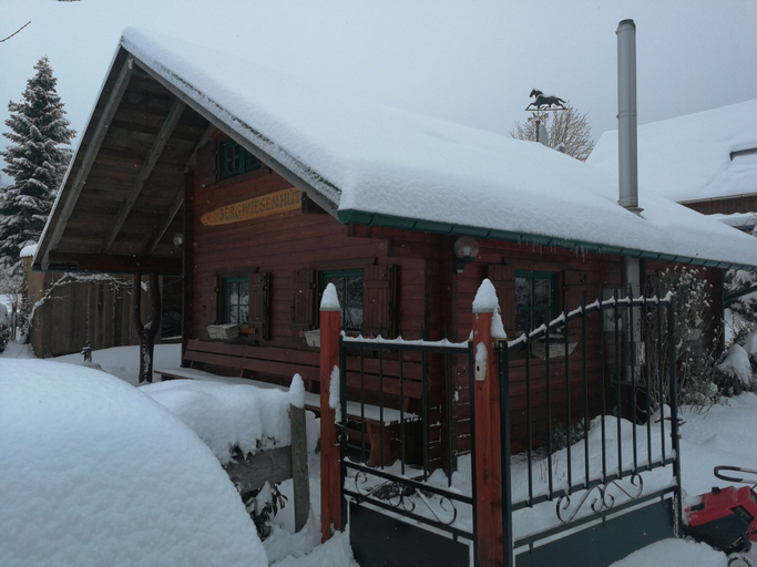 Exterior 4, Bergwiesenhütte (Wilkommen für Biker), Cochem-Zell