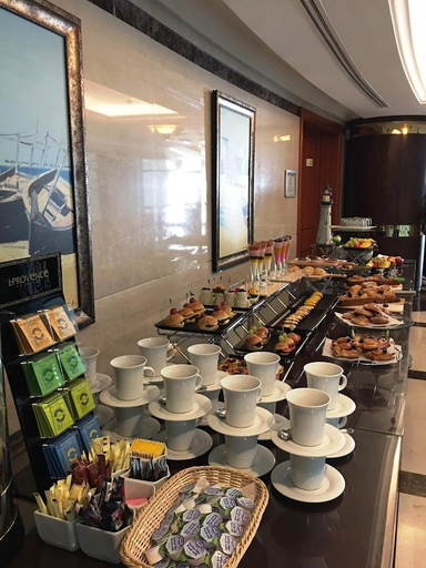 Food & Drinks 5, DoubleTree by Hilton Dubai Port Saeed., Dubai