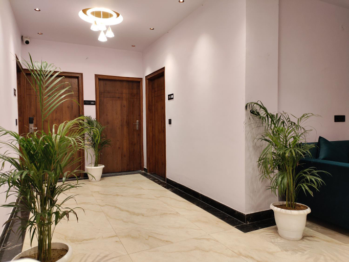 Others 5, EMERALD SUITES, Gautam Buddha Nagar