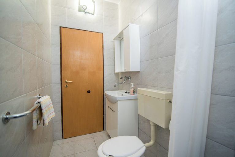 Bathroom 3, Apartments Pinija -, Supetar