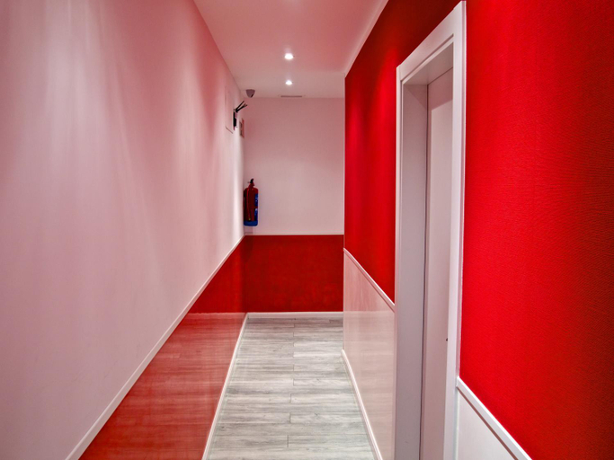 Others 4, Hostal Madrid Sol, Madrid