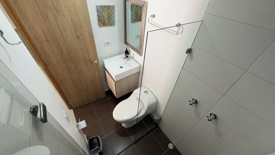 Bathroom, Exclusivo Apartamento en el Poblado by Hoost 705, Medellín