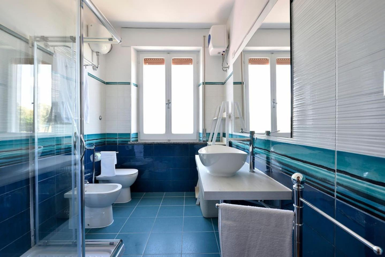 Bathroom 2, Villa Orri, Ogliastra