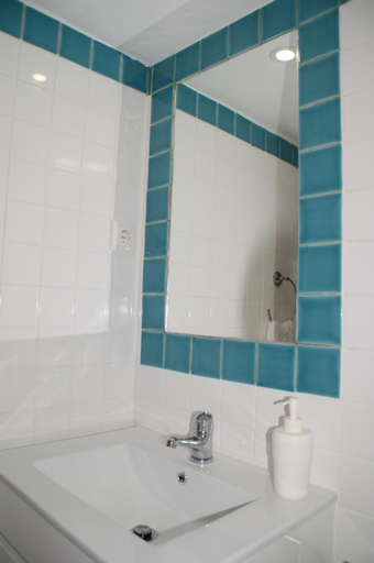 Bathroom 3, Pedras D'el Rei, Alcoutim