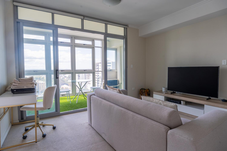 Others 4, Burwood 1bedroom Apartment next to Station, Burwood