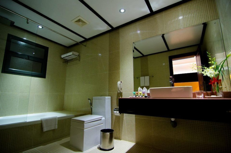 Bathroom 5, Juffair Gate Hotel, Manama