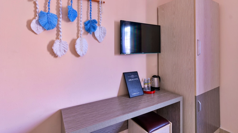 Others 3, Meraki Hotel, District 1