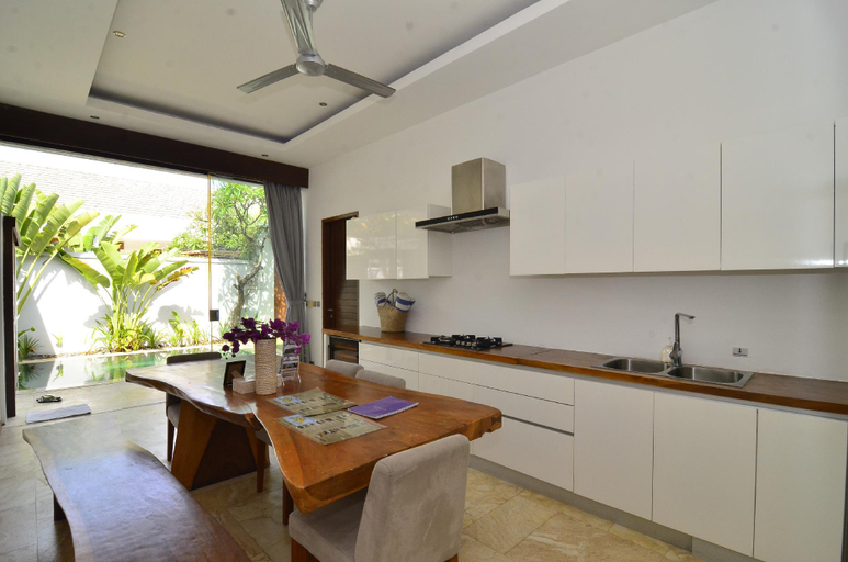 Dining Room 1