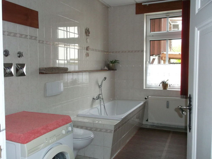 Bathroom, Comfort Apartment Comfortable Holiday Residence, Harz