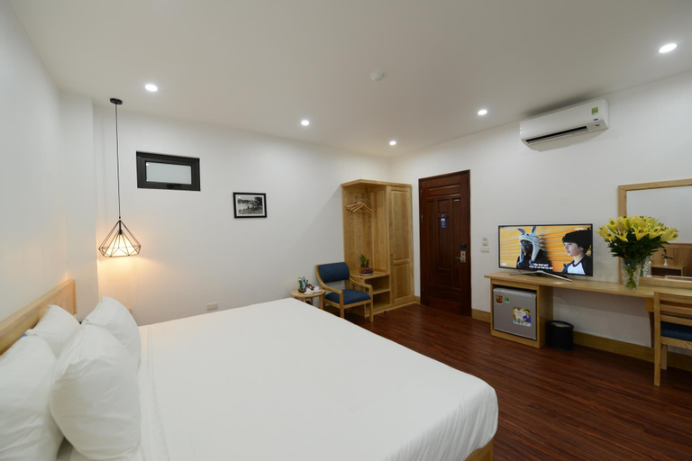 Bedroom 8